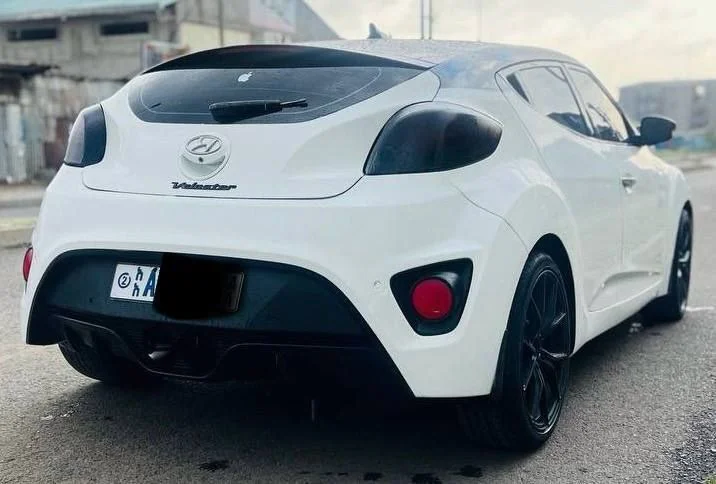 2012 Model-Hyundai Veloster