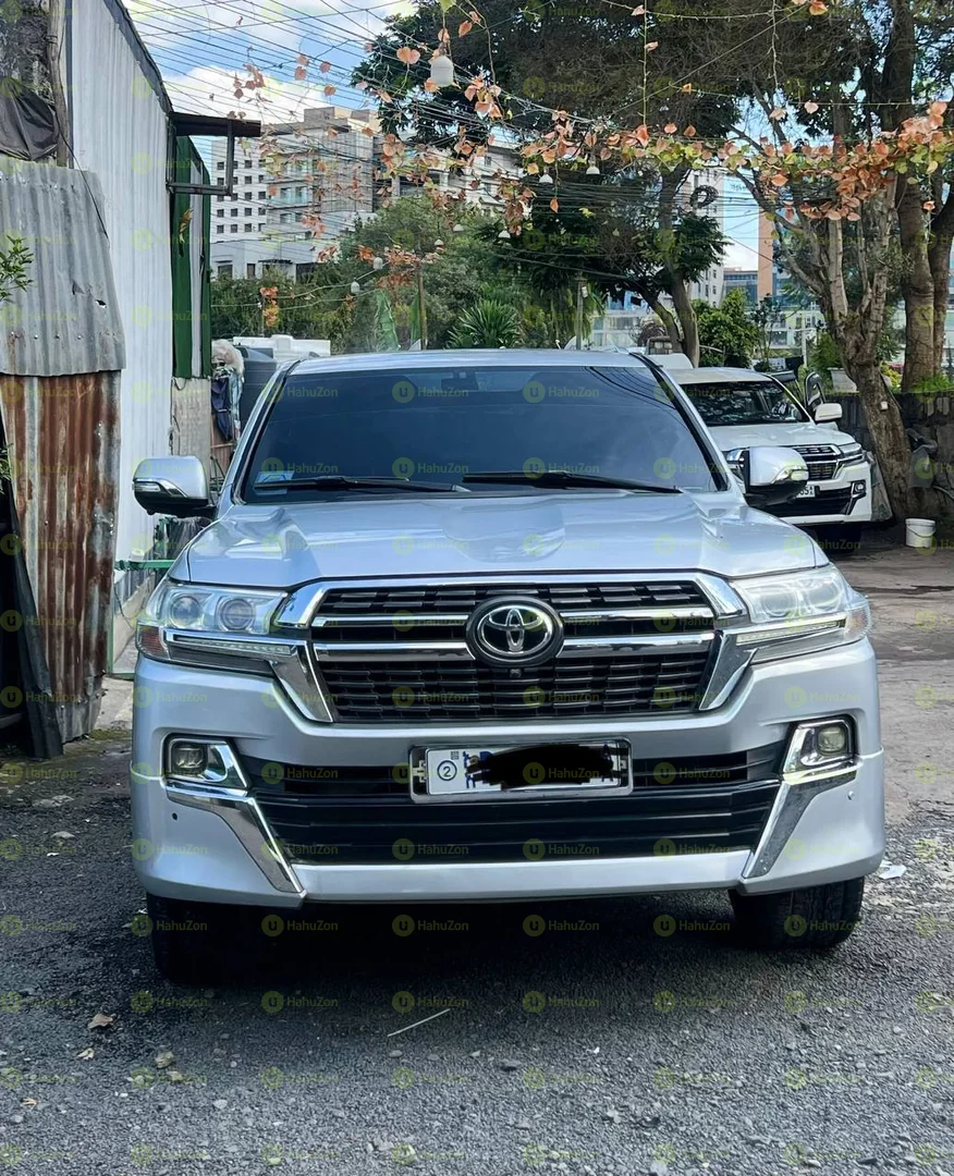 2009 Model-Toyota Landcruiser V8 VX