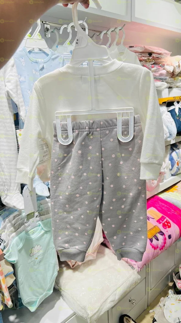 Wondering 2 pcs with Socks