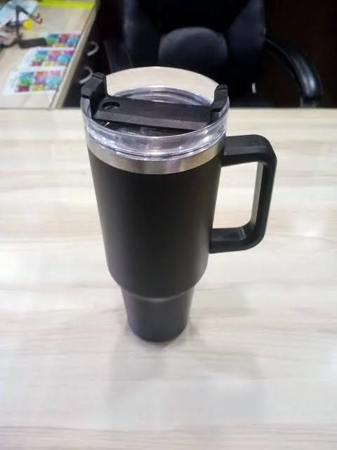 Double Layer Stainless Still Isolated Tumblers With Straw