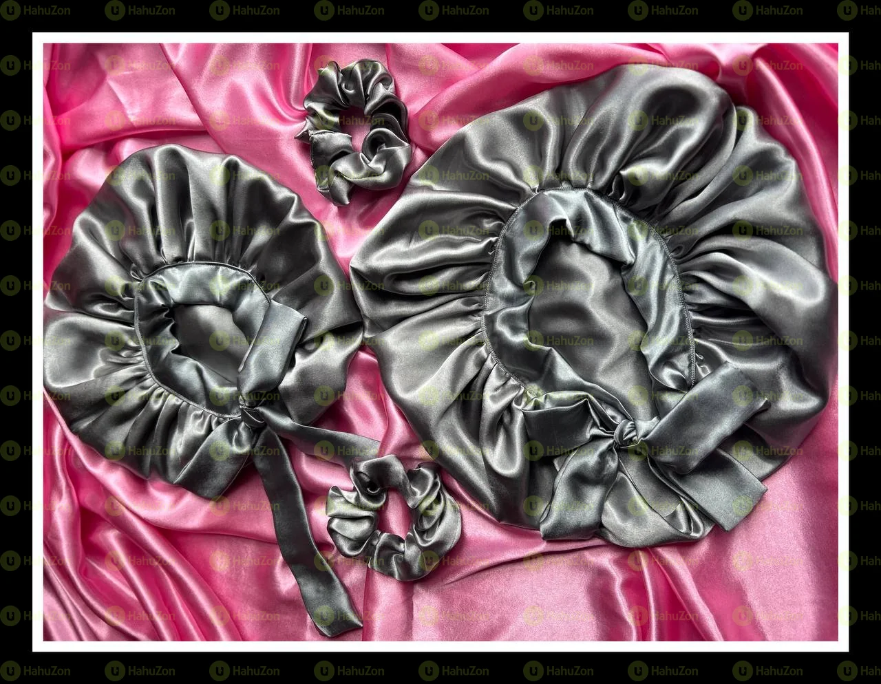 Mother and Daughter Bonnets