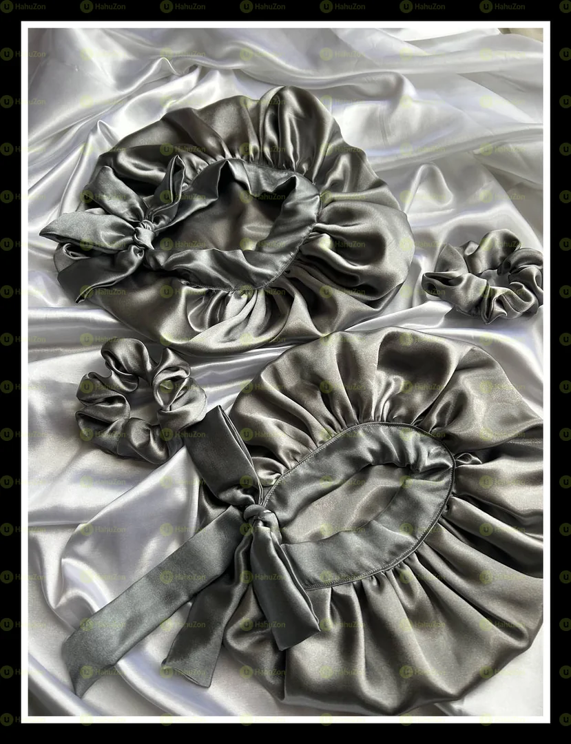 Mother and Daughter Bonnets