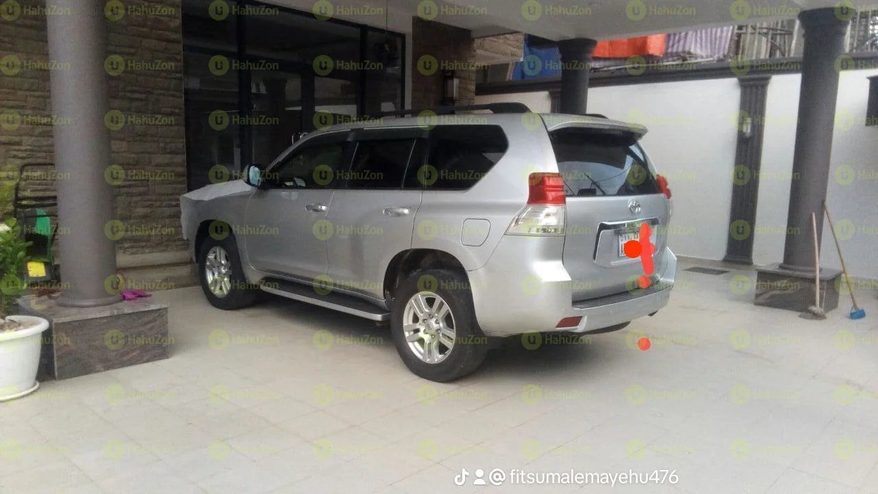 2023 Model-Toyota Landcruiser Prado