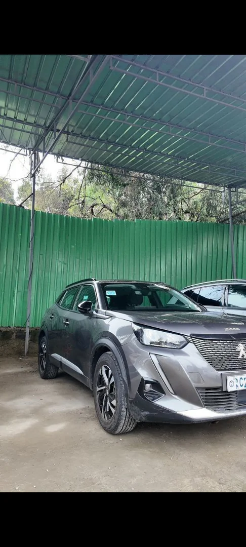 2022 Model-Peugeot 2008 GT