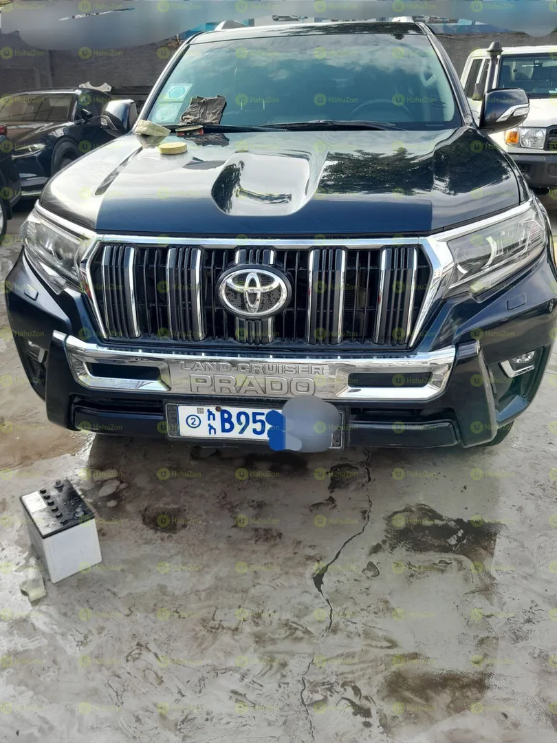 2020 Model-Landcruiser prado