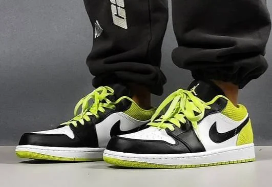 Air Jordan 1 Low SE Black Cyber Green Men’s Shoes
