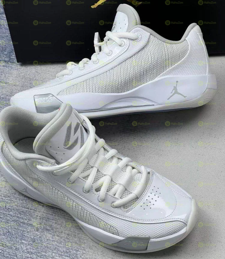 Air Jordan Max Aura .77 PF Back To School Low Top Men’s Shoes