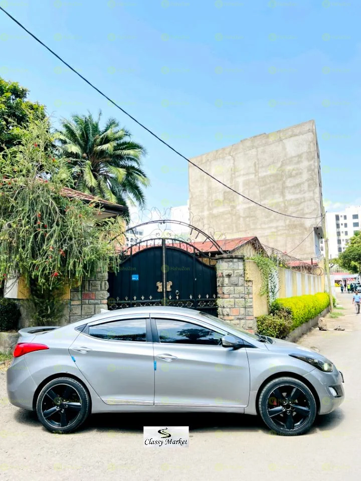 2012 Model-Hyundai Avante