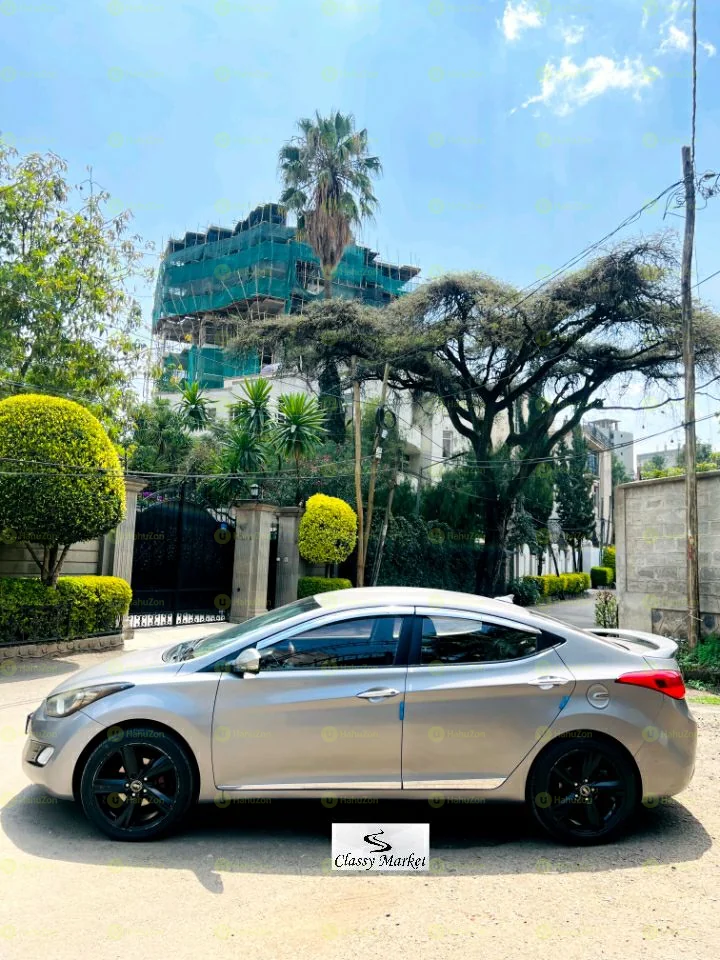 2012 Model-Hyundai Avante