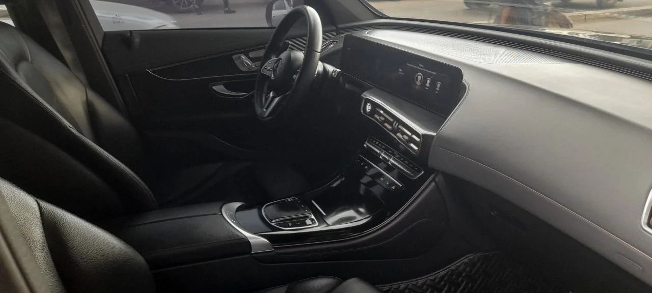 2022 Model-Mercedes -Benz EQC 400 4Matic