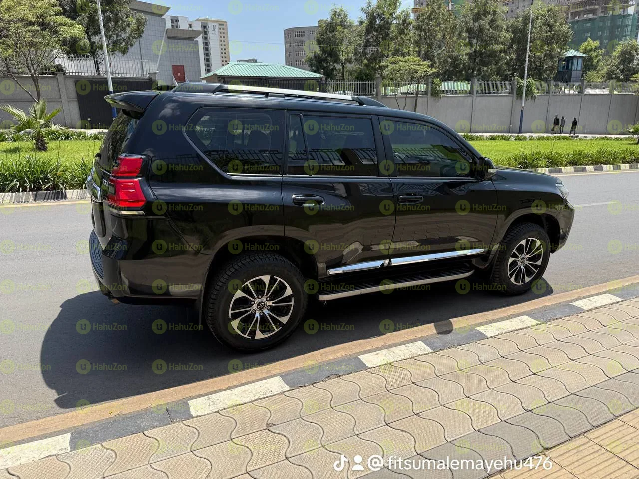 2020 Model-Toyota Land Cruiser Prado