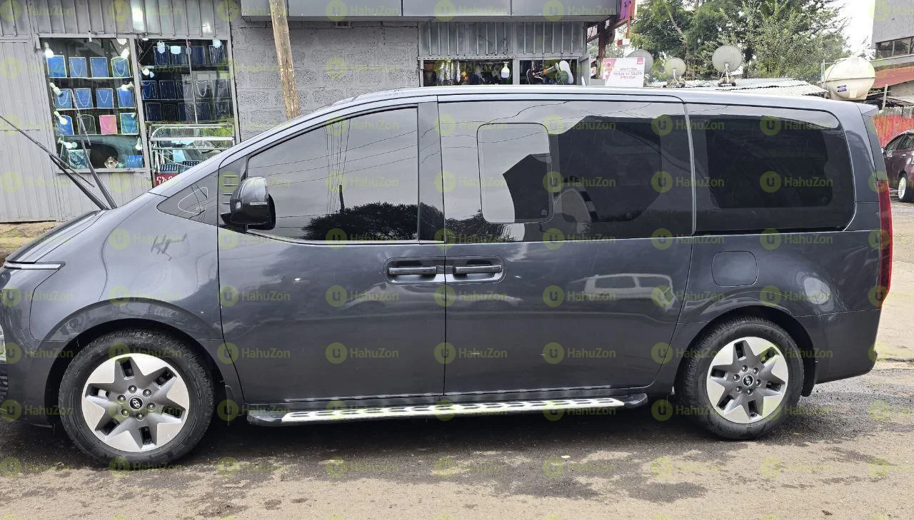 2022 Model-Hyundai Staria