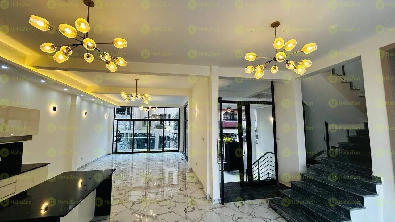 175 ካሬ የሚሸጥ G+2 ቤት በመገናኛ