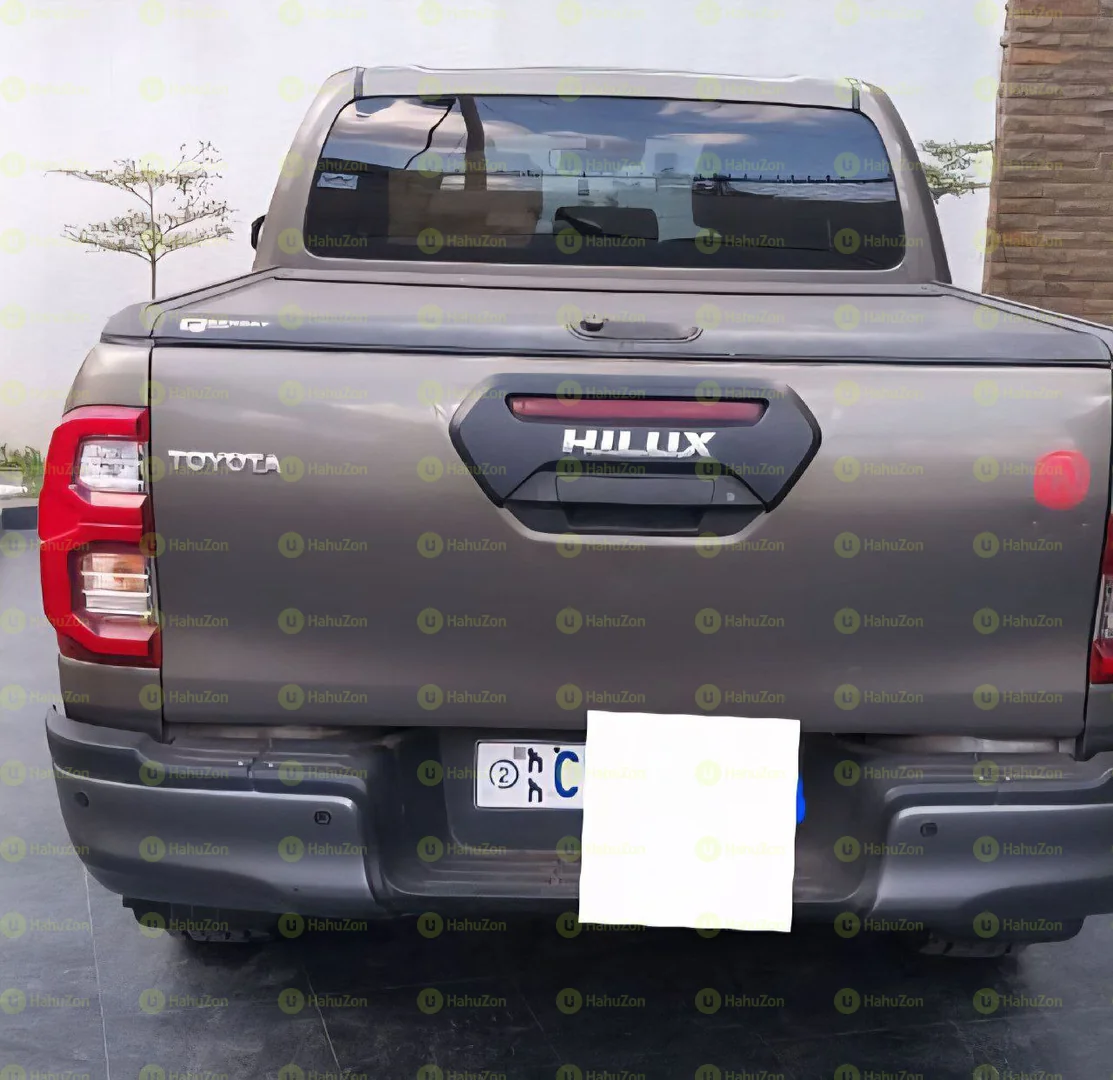 2021 Model-Toyota Hilux Invincible