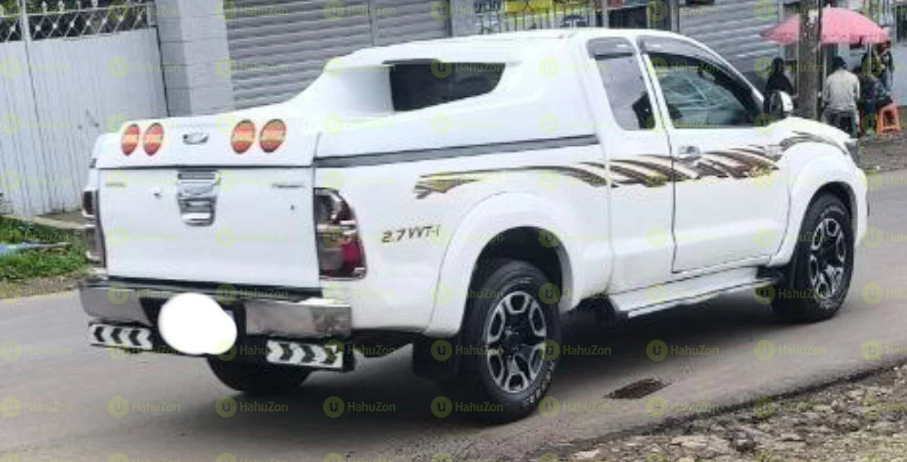 2013 Model-Toyota Hilux Cab