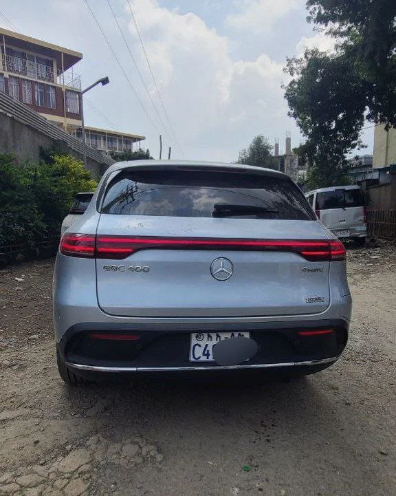 2023 Model-Mercedes-Benz EQC 400 4Matic