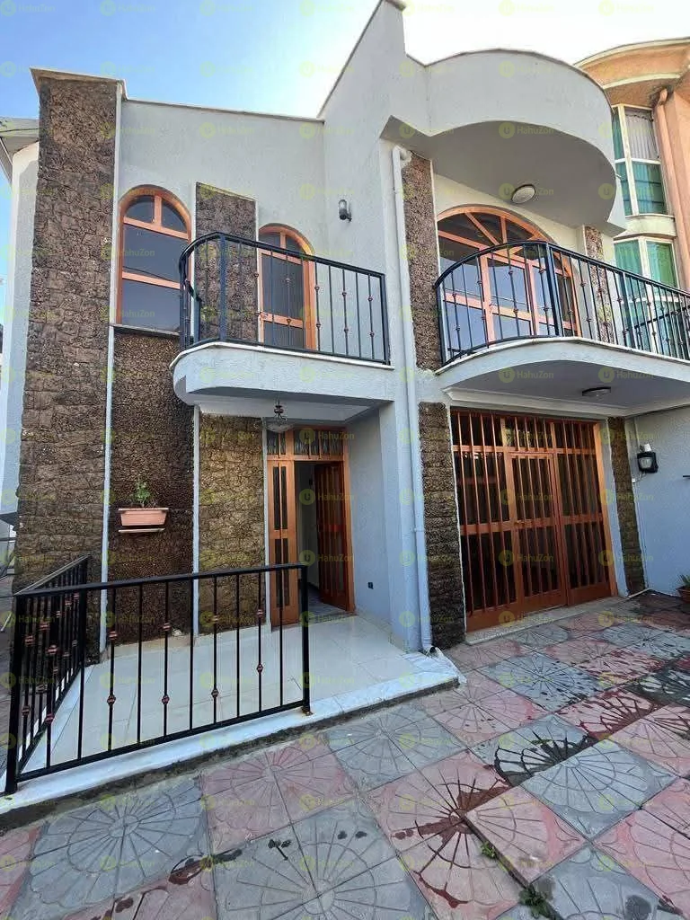 175 ካሬ የሚሸጥ ቤት በሰሚት