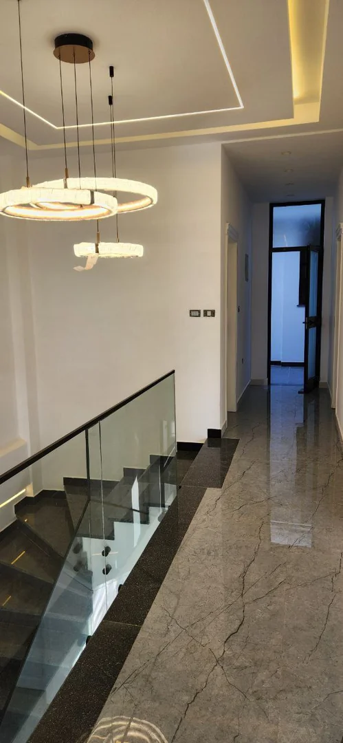 200 ካሬ የሚሸጥ G+2 ቤት በወሰን አካባቢ