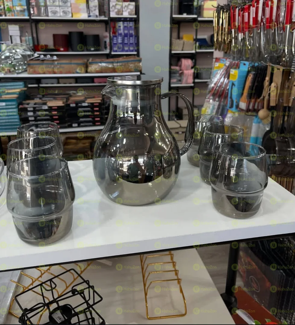 ውብ የሆነ የውሃ ማቅረቢያ  ጆግ