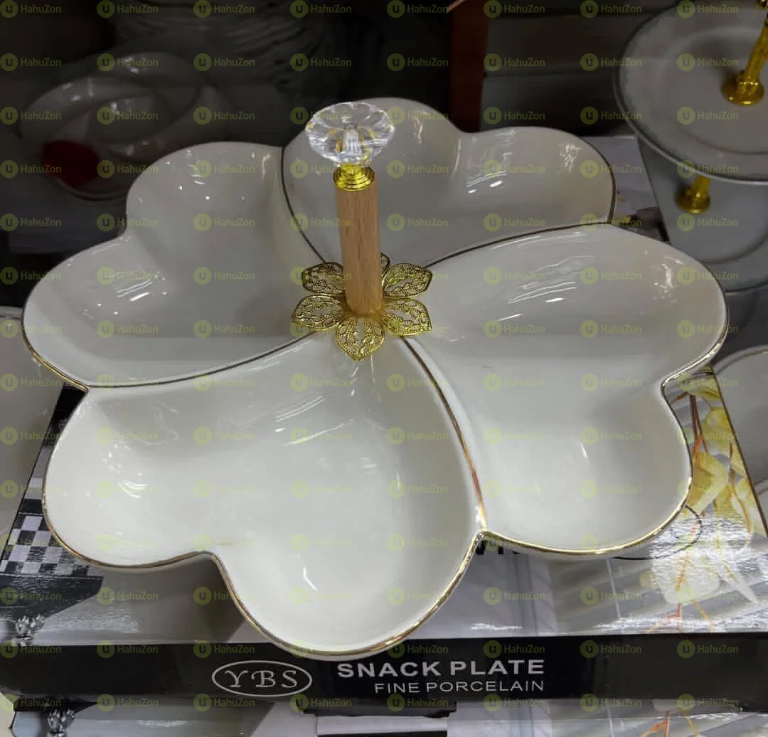 ባለ ክፍልፍል የጣፋጭ ነገሮች ማቅረቢያ