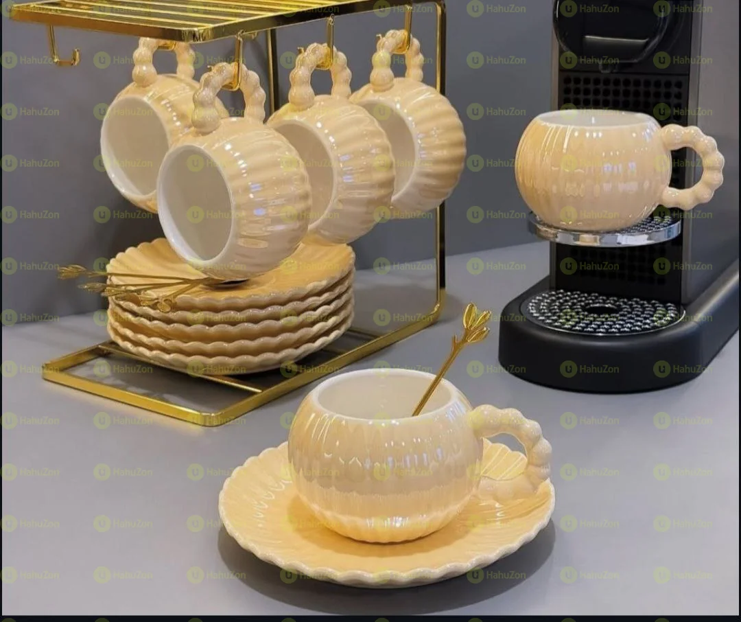 የቡና እንዲሁም ማኪያቶ ሲኒ