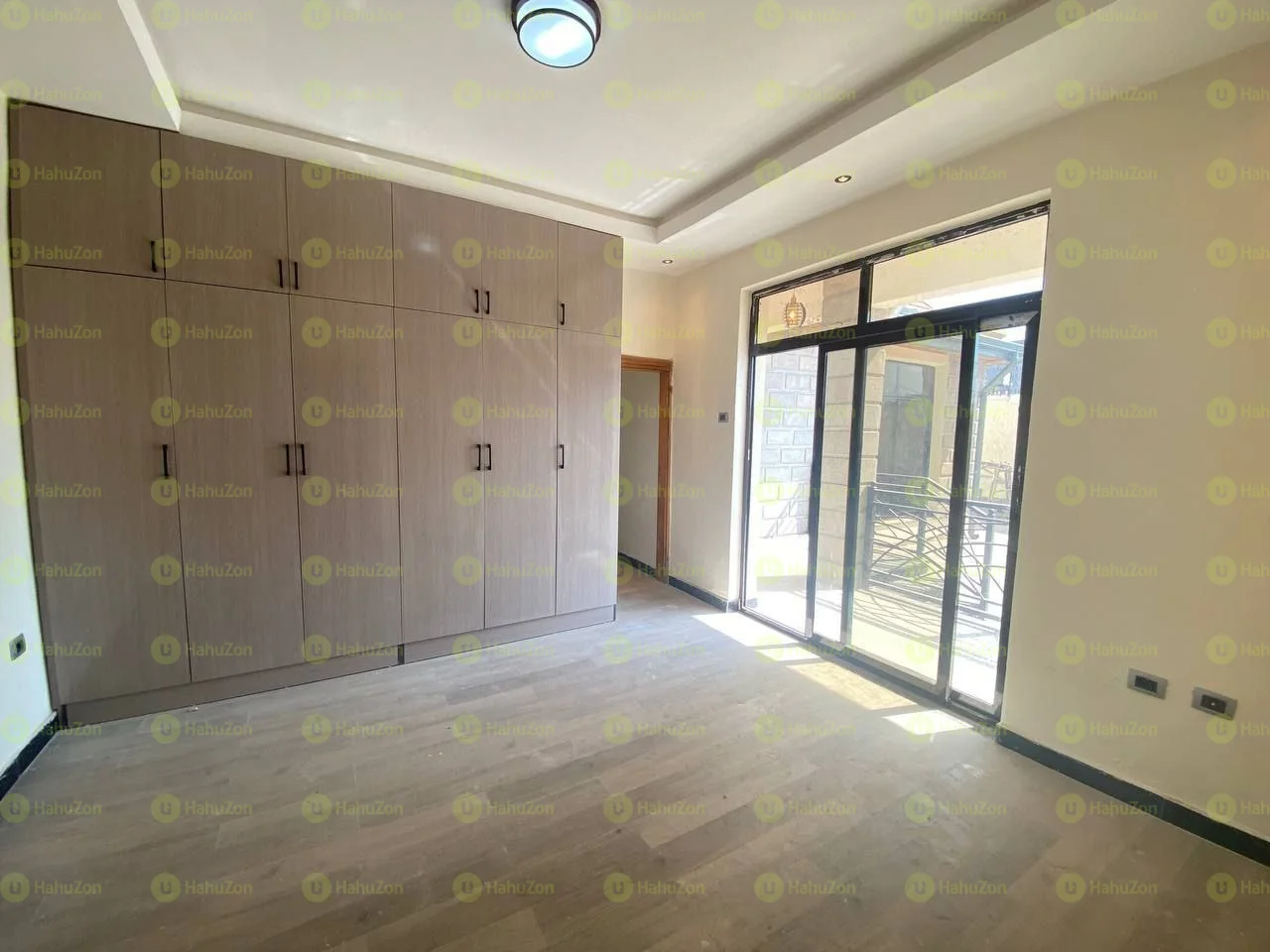 471 ካሬ የሚሸጥ ቪላ ቤት በጦር ሀይሎች