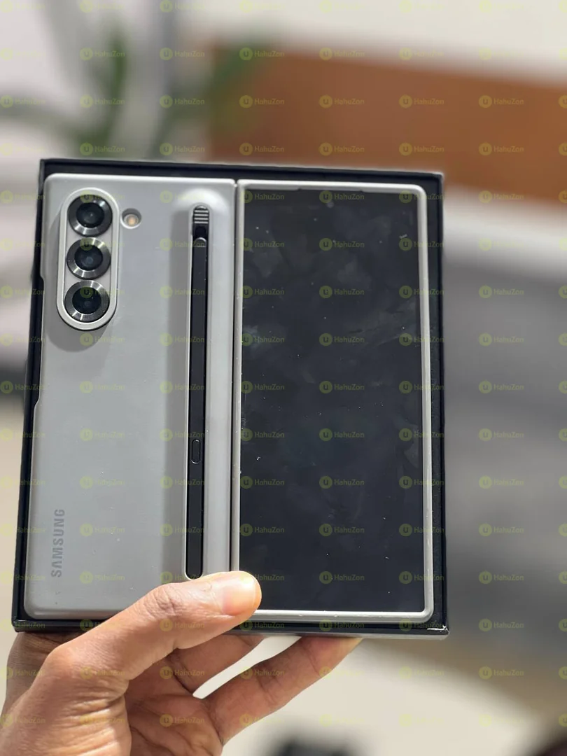 Samsung Galaxy Z Fold 6