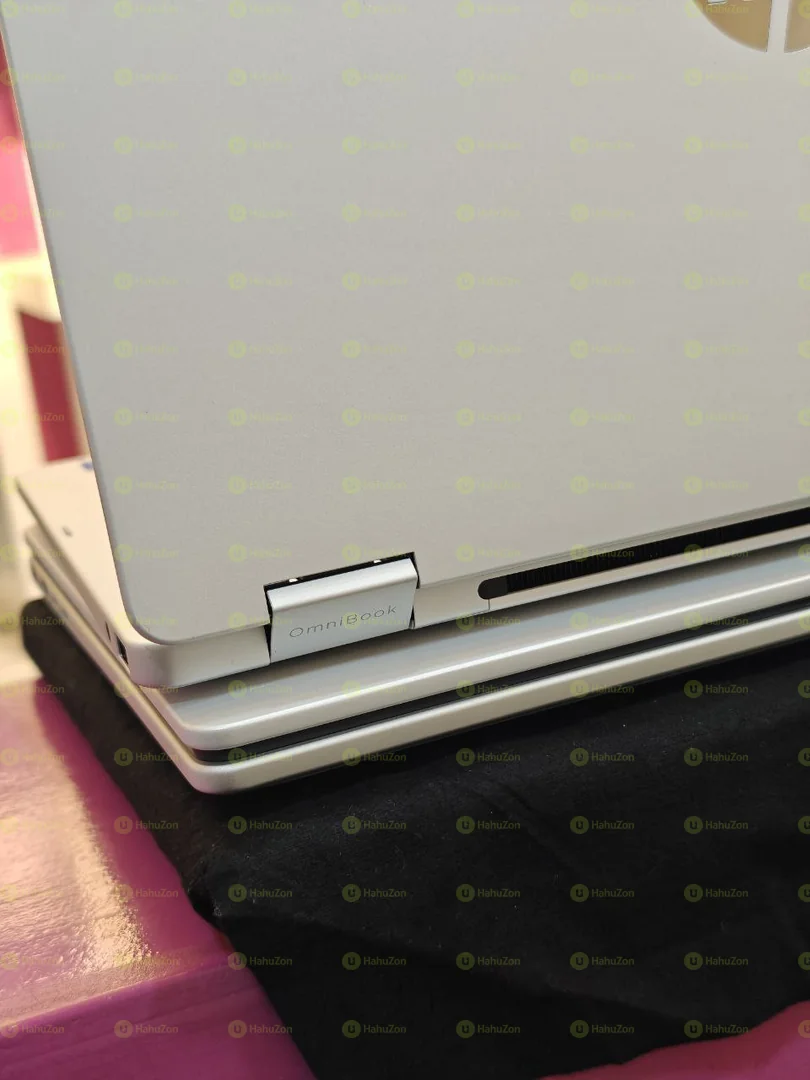 Hp OmniBook 5 Core 5 120U Laptop