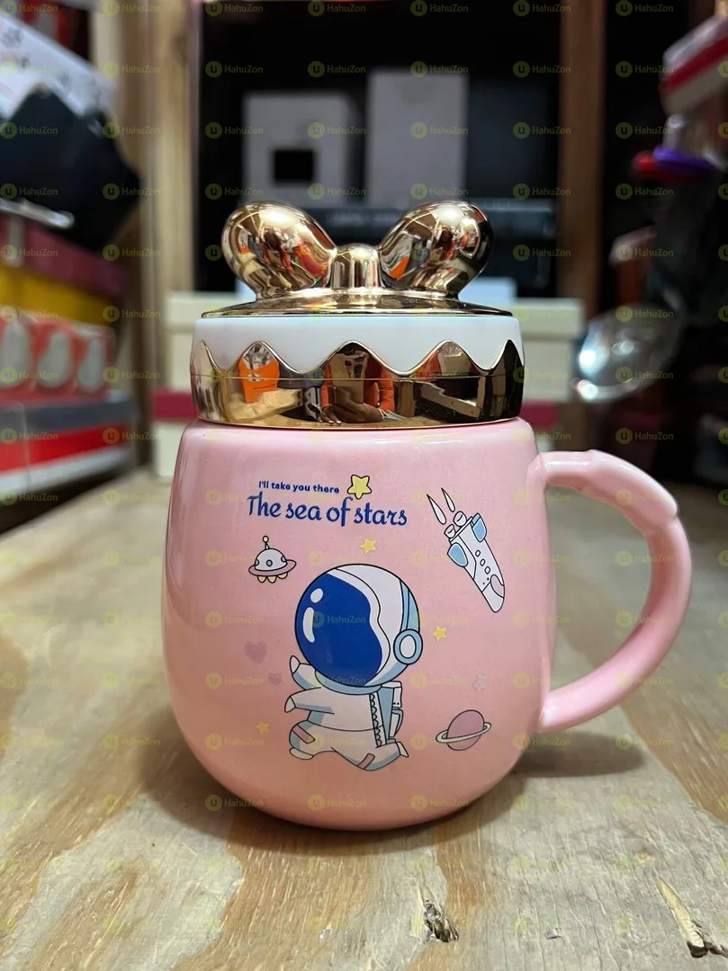 ባለ ክዳን ሴራሚክ ማጐች