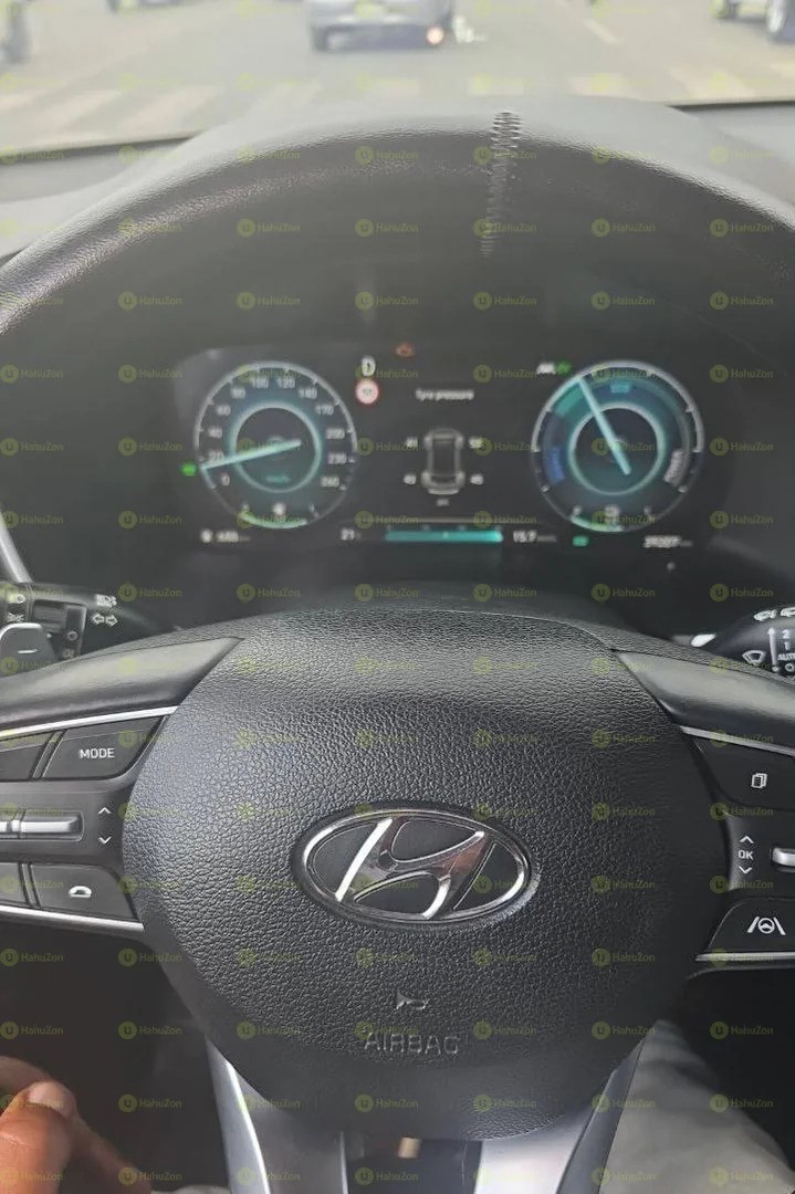 2022 Model-Hyundai Santa Fe