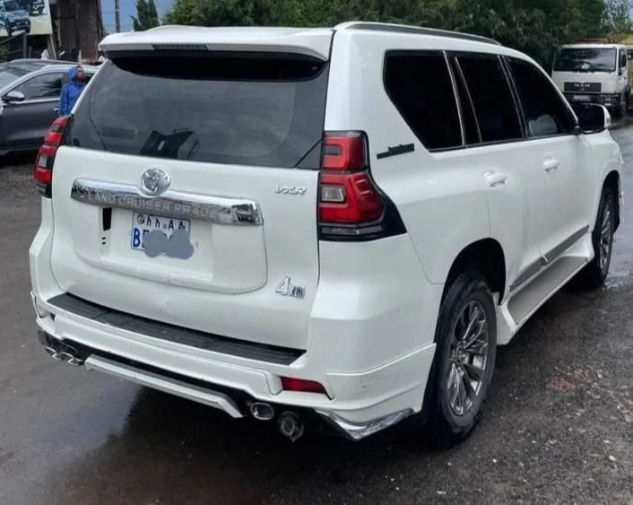 2014 Model-Toyota Landcruiser Prado