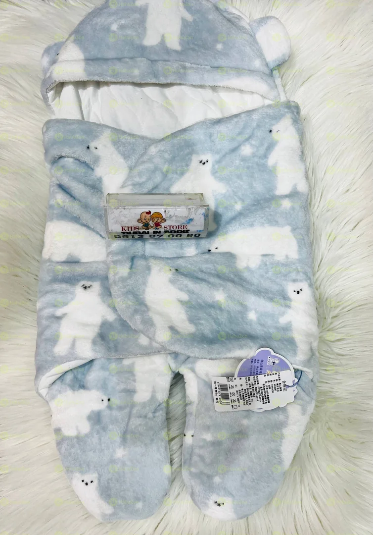 ከላይ ፈር ውስጡ ኮተን ማቀፍያ