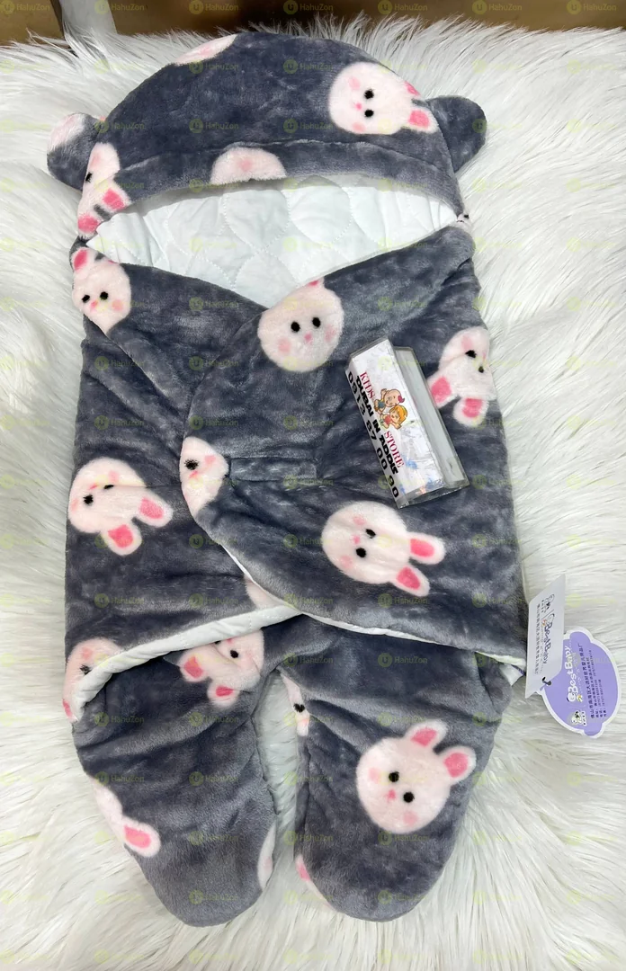 ከላይ ፈር ውስጡ ኮተን ማቀፍያ