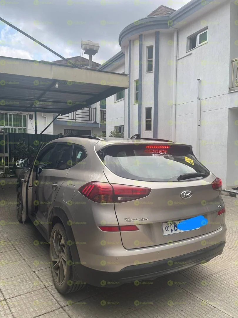 2020 Model-Hyundai Tucson