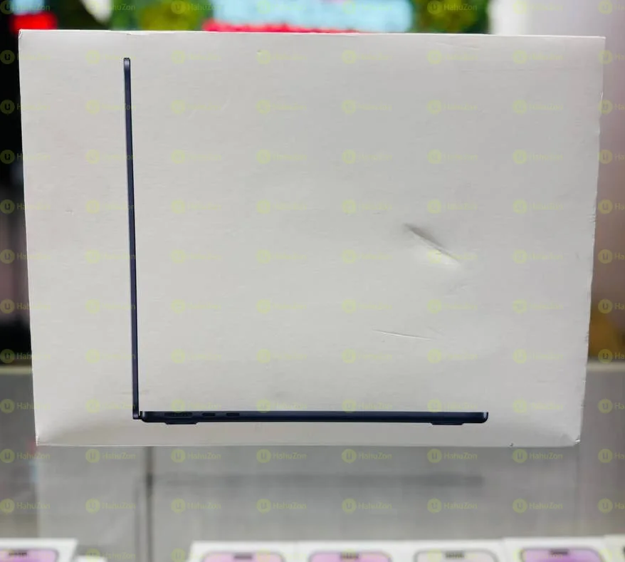 MacBook M4 Air 13 inch M4 chip