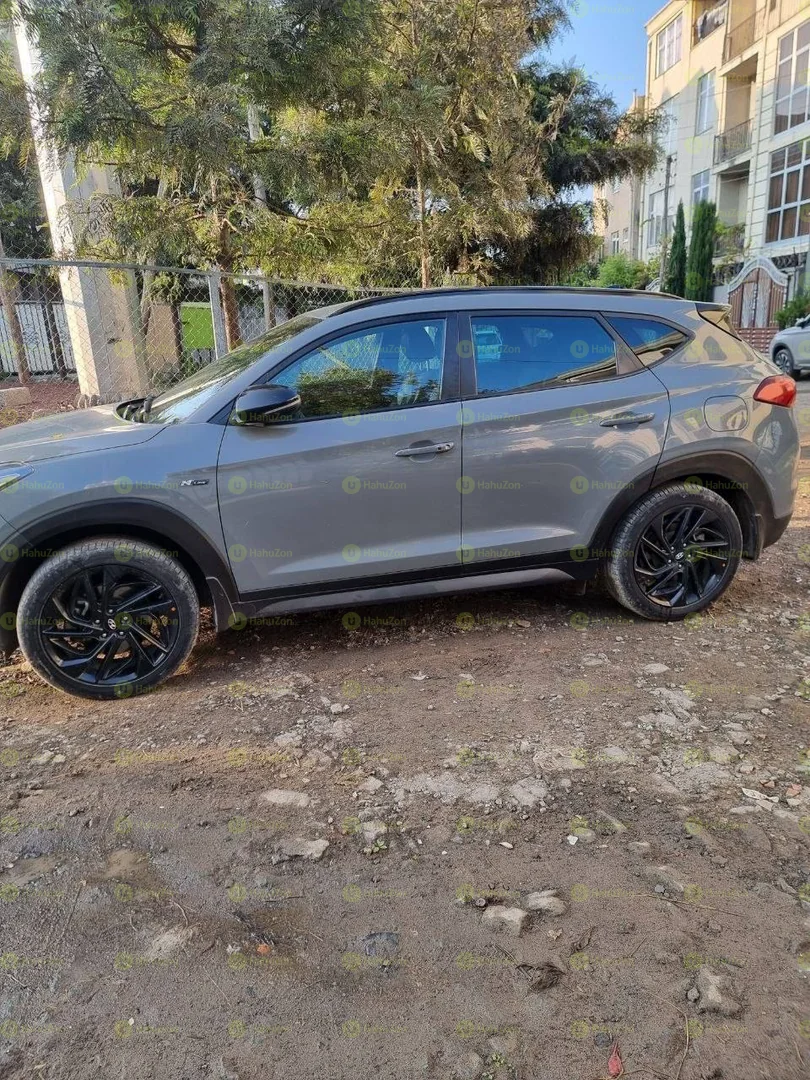2020 Model-Hyundai Tucson