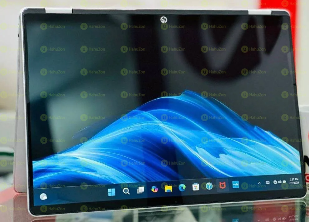 HP OmniBook 5 Flip Intel Core 7 150U Laptop