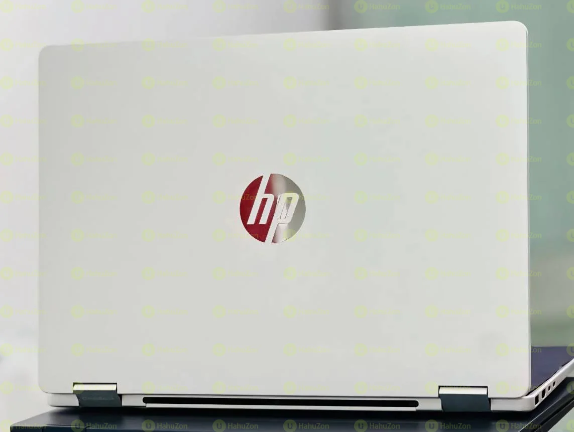 HP OmniBook 5 Flip Intel Core 7 150U Laptop