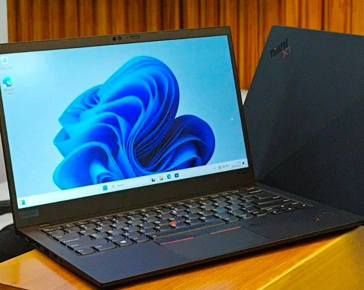Lenovo ThinkPad X1 Carbon Core i7 10th Generation Laptop