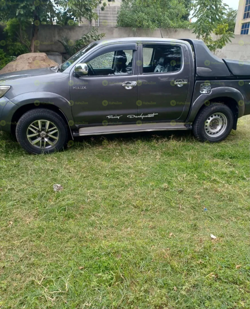 2015 Model-Toyota Hilux Double Cab