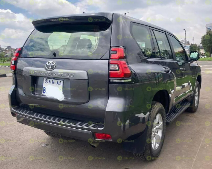 2015 Model-Toyota Land Cruiser Prado