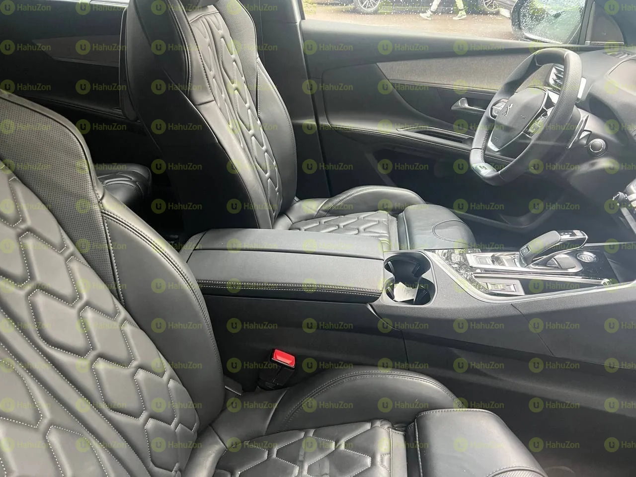 2022 Model-Peugeot 5008