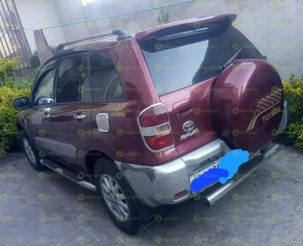 2005 Model-Toyota Rav4