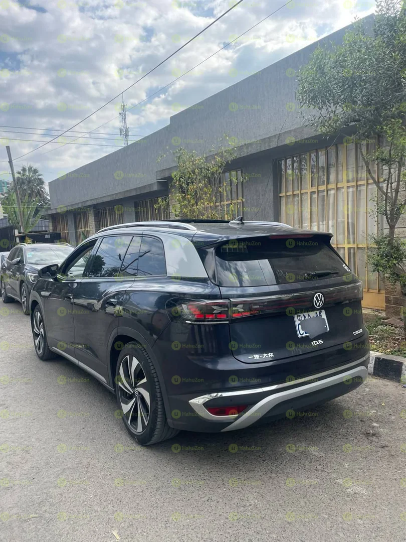 2022 Model-Volkswagen ID.6 Crozz Pro