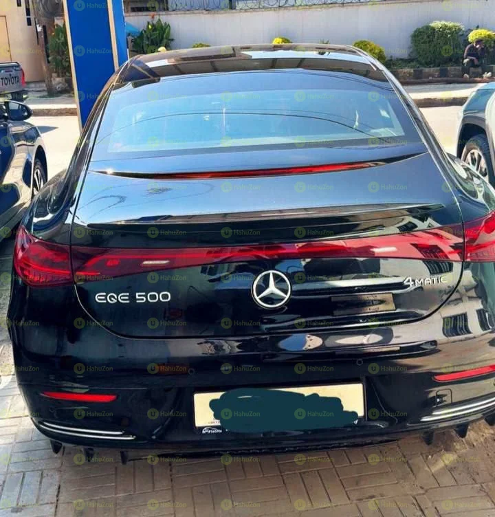 2024 Model-Mercedes Benz 𝐄𝐐𝐄 𝟓𝟎𝟎 4 Matic