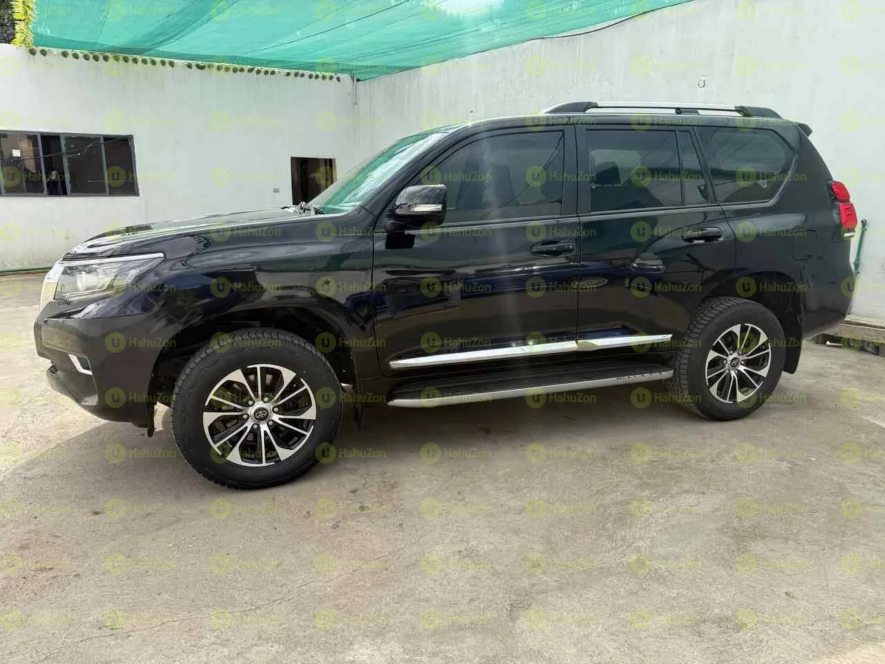 2020 Model-Toyota Landcruiser Prado
