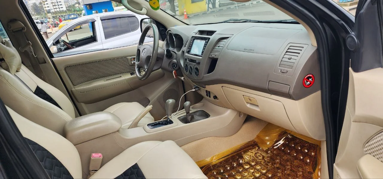 2006 Model-Toyota Fortuner