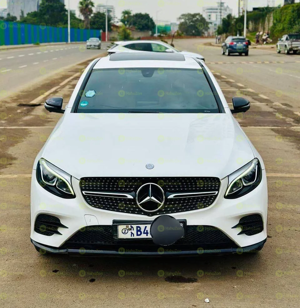 2018 Model-Mercedes Benz GLC 250e 4MATIC