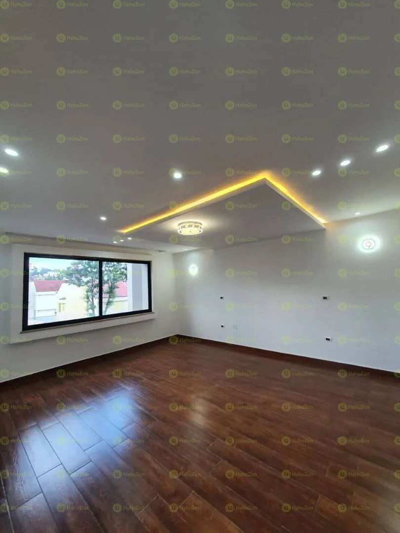 250 ካሬ የሚሸጥ G+2+ቴራስ  ቤት በሲኤምሲ