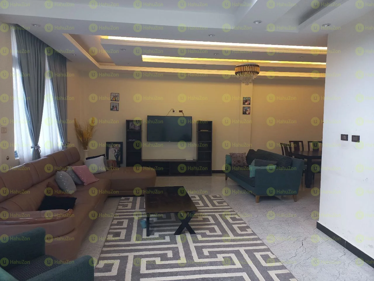 250 ካሬ G+2 የሚሸጥ ቤት በሰሚት